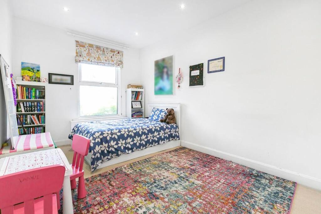 Villa 5-bed Family Retreat In Chiswick *